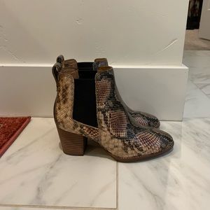 Brand new Madewell snakeskin booties size 6